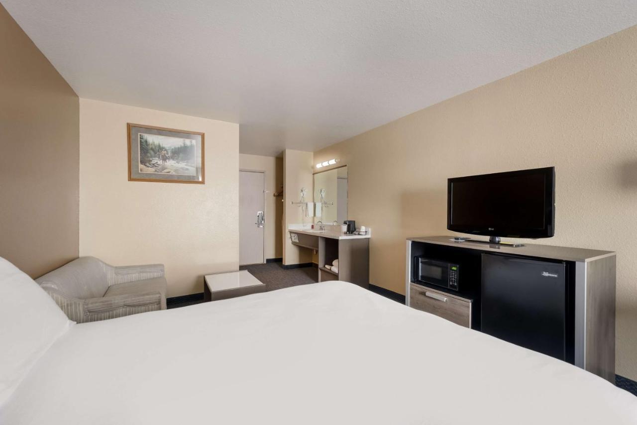 SureStay Hotel by Best Western Wells Exterior foto